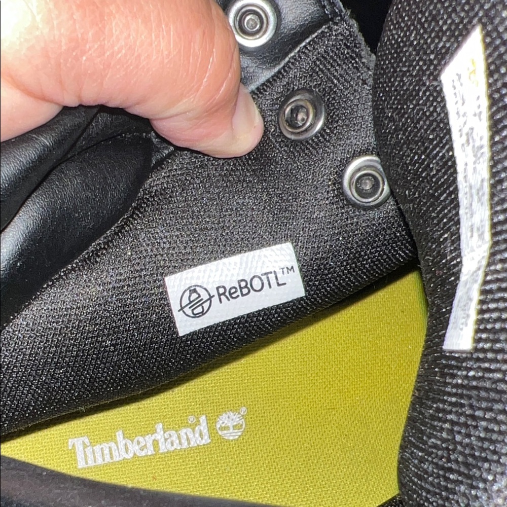 Timberland Dual-Tone Black and Yellow Boots so comfortable. Don’t fit me anymore - Picture 8 of 9